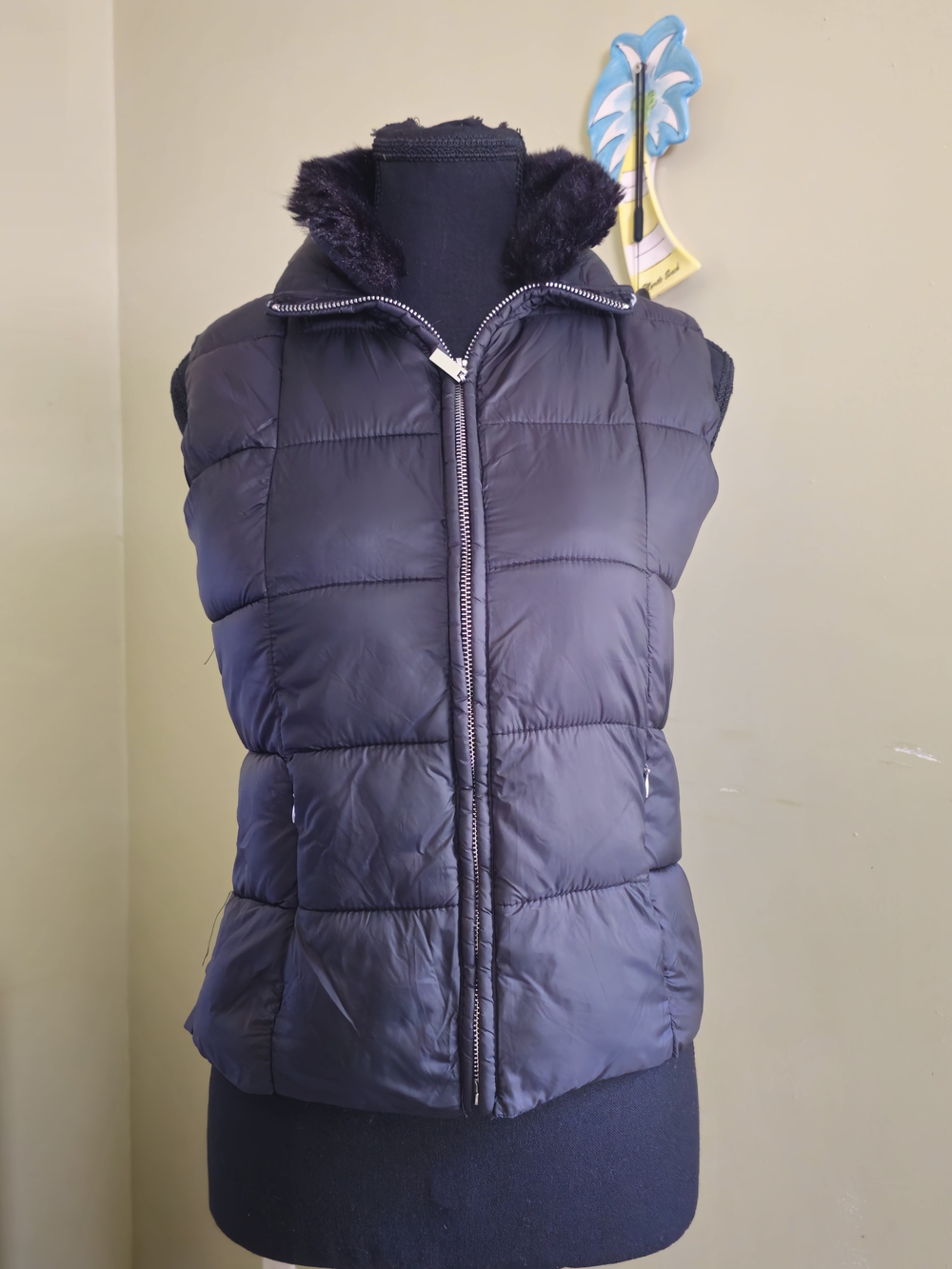 Bundle 7 VEST - Picture 13 of 16